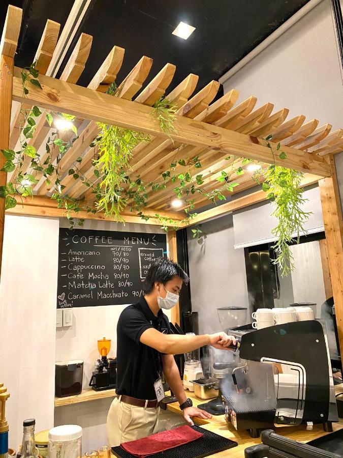 Tely'S Bed & Breakfast Iloilo Powered By Cocotel Екстер'єр фото