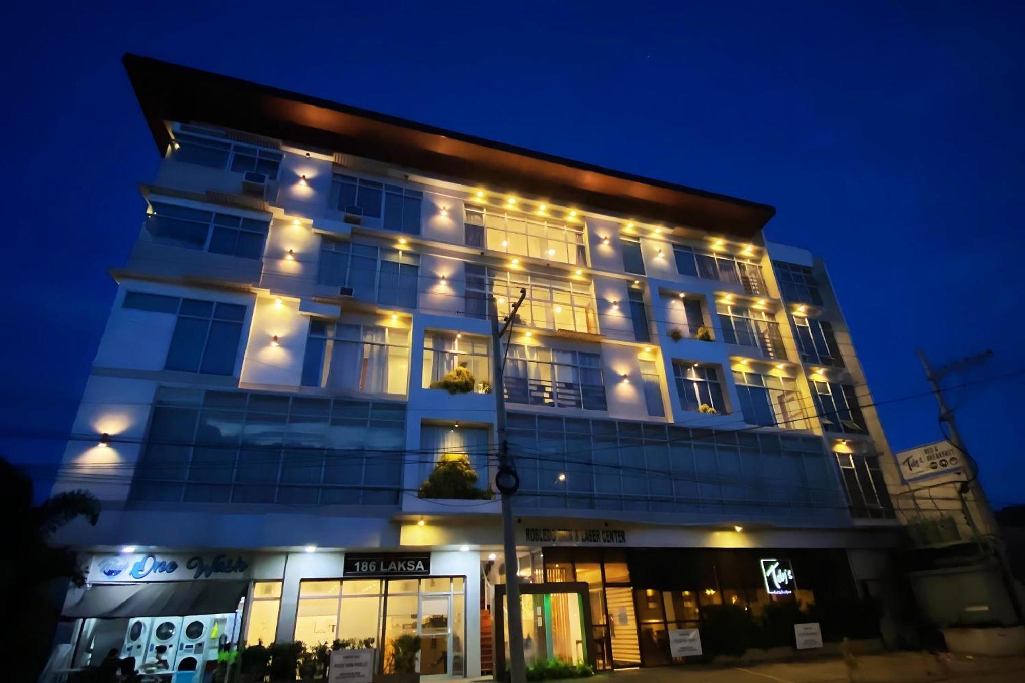 Tely'S Bed & Breakfast Iloilo Powered By Cocotel Екстер'єр фото