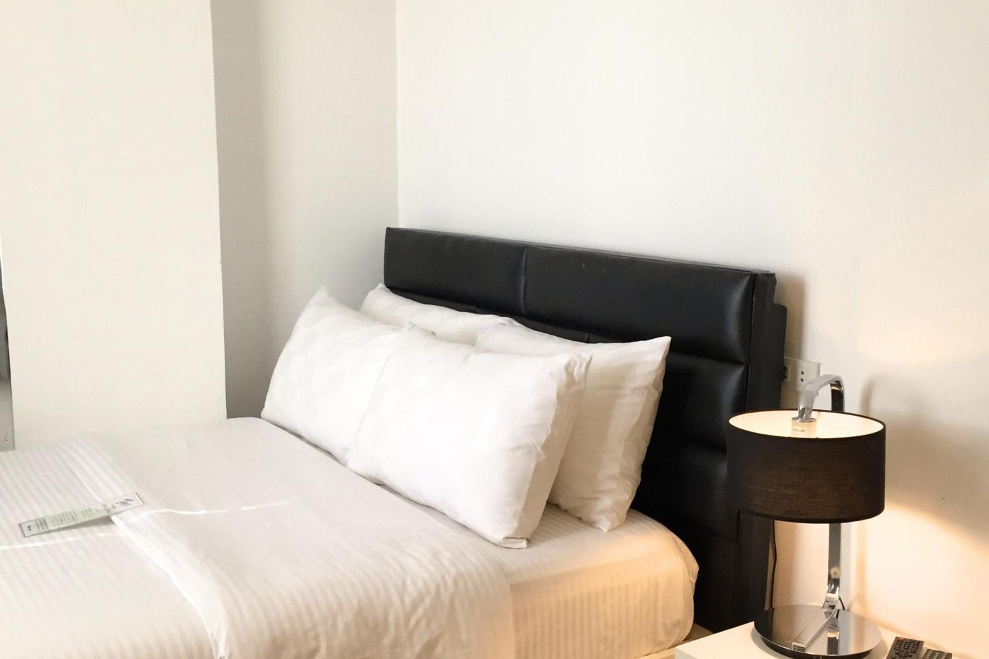 Tely'S Bed & Breakfast Iloilo Powered By Cocotel Екстер'єр фото